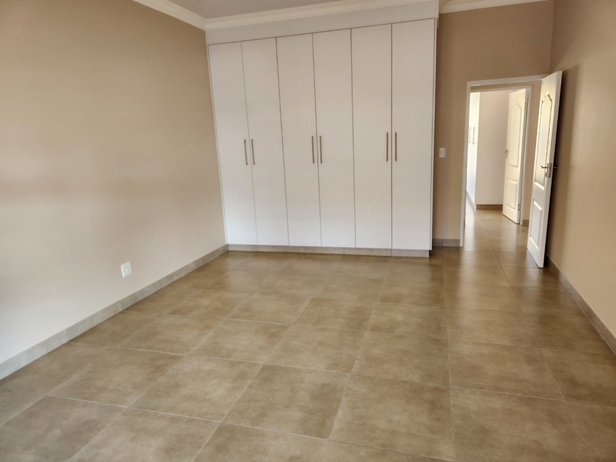 4 Bedroom Property for Sale in Menkenkop Western Cape